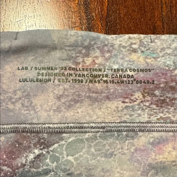 lululemon athletica biker shorts. Like new. Lab Summer ‘23. Size 6, 6 inch leg. - Picture 3 of 4